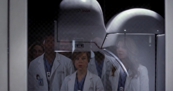 The characters on Grey's Anatomy gaze in wonder at the South African scanner