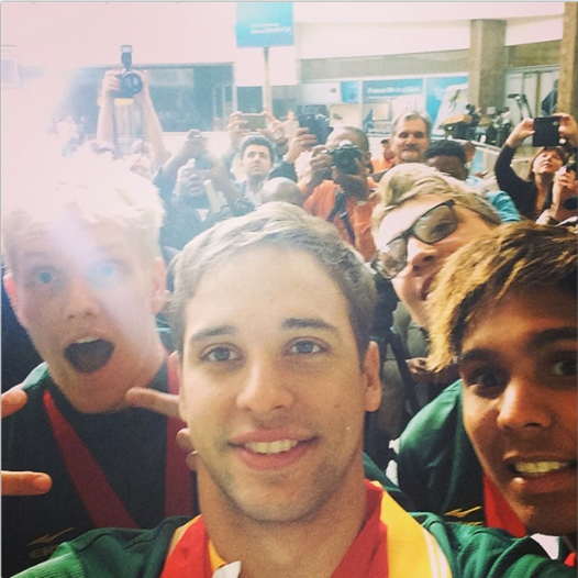 Chad le Clos selfie at South African airport