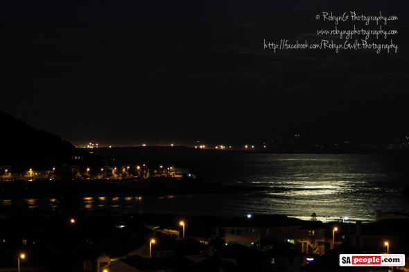 Photo: Robyn Gwilt - "Full Moon over Kalk Bay, taken from Fish Hoek - #TakeThatEskom!"
