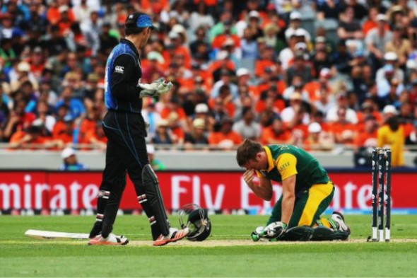AB de Villiers recovers after falling into his crease.