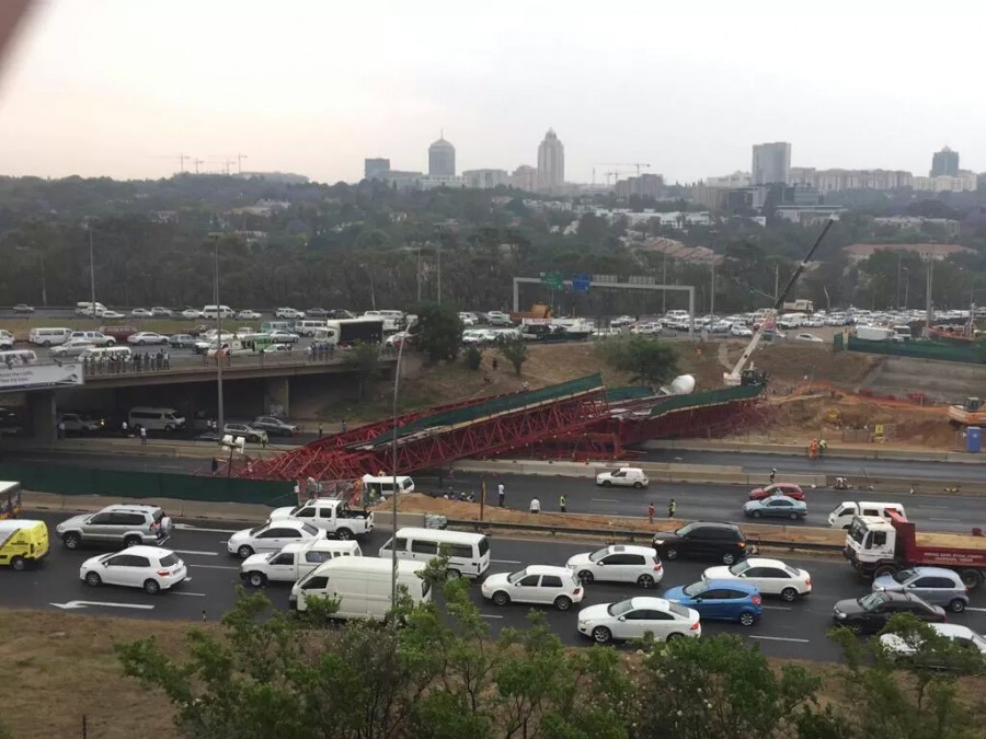 Bridge collapses in Sandton, South Africa