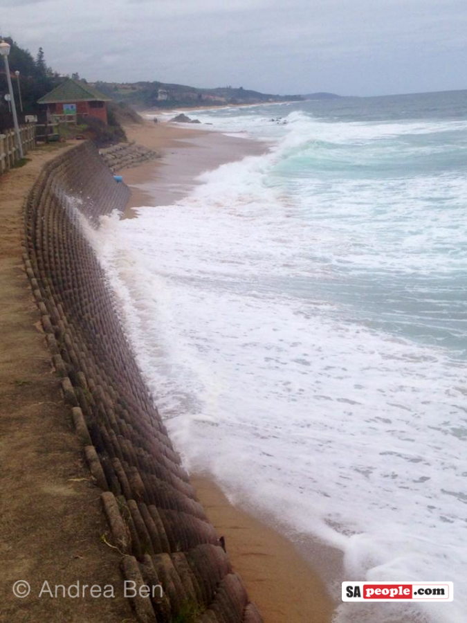 Umdloti surf wall