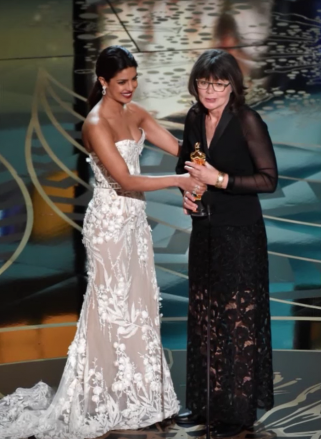 Margaret Sixel accepting Oscar award