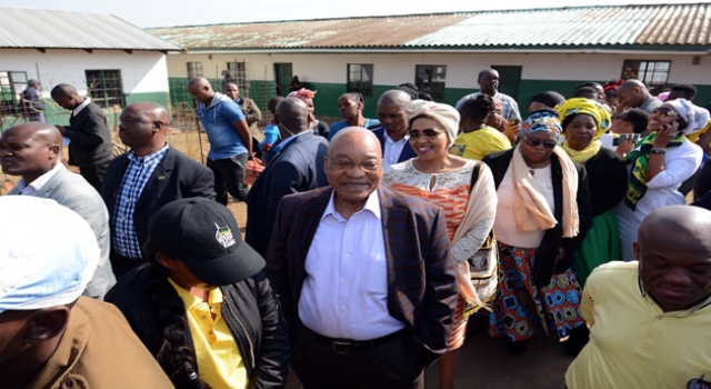 Zuma in queue to vote