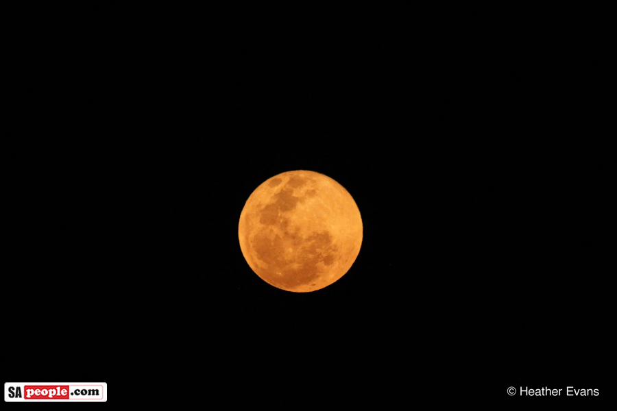 full-moon-orange