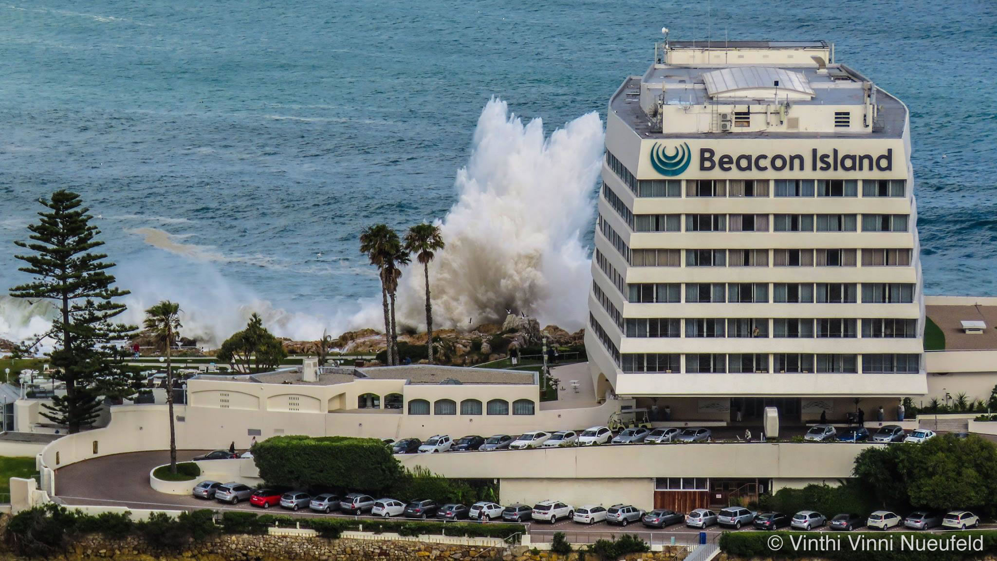 Incredible Photos of Large Waves at Plettenberg Bay Cause Waves ...