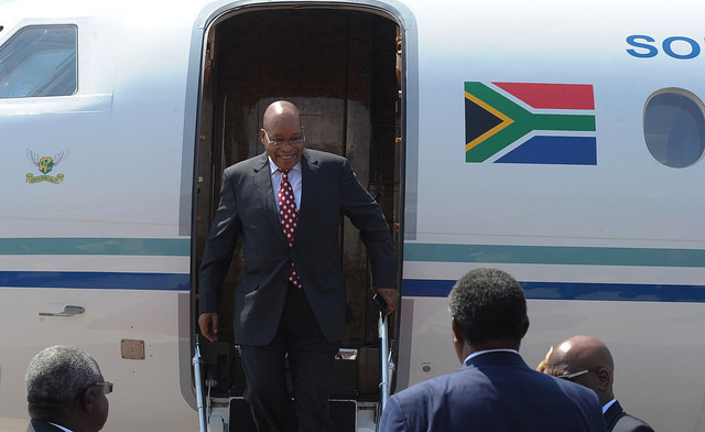 President Jacob Zuma attends Ministerial Session of the Zimbabwe-South Africa Bi-National Commission, 3 Nov 2016 President Jacob Zuma arrives at Harare International Airport (Photos GCIS)