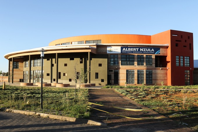 Albert Nzula Hospital in Trompsburg is eerily quiet. Photo: Christopher Clark. Source: GroundUp
