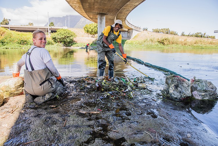 help up Black River Help npo fights pollution cape town