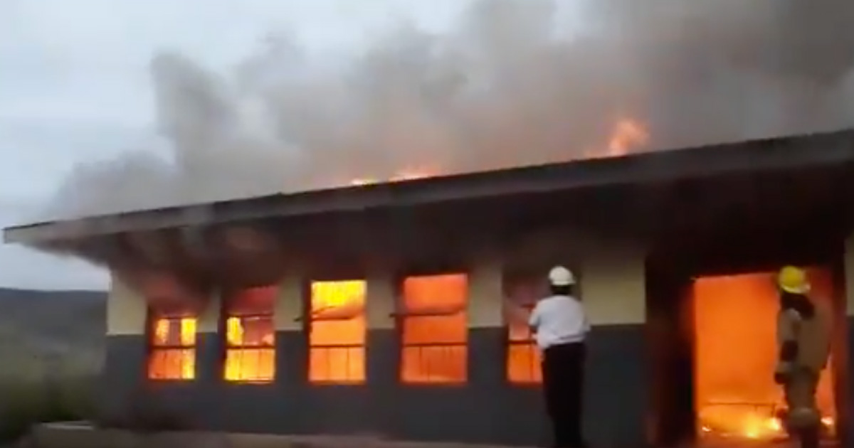 school-flame-fire-burnt-south-africa