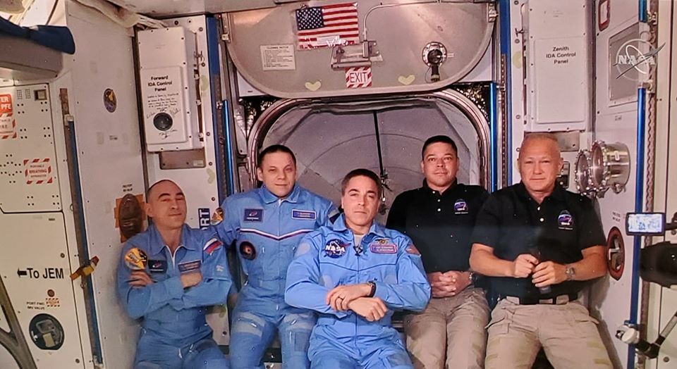 astronauts international space station
