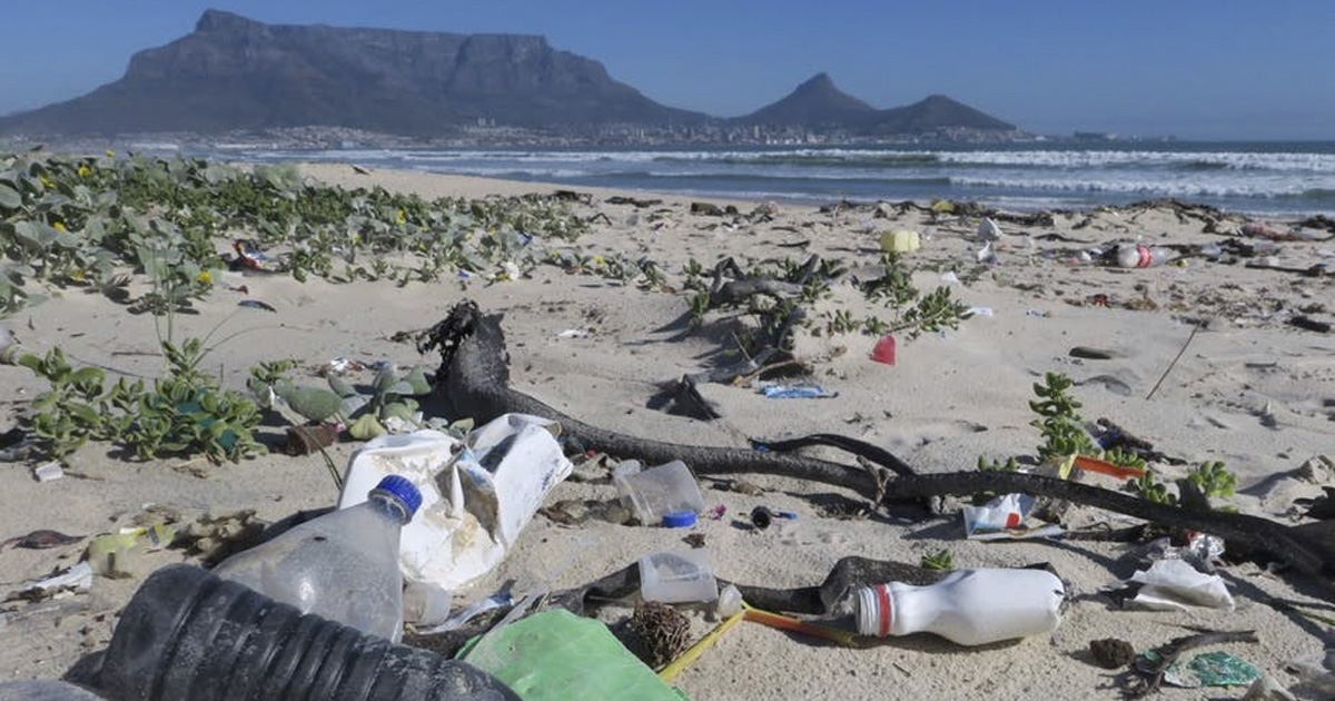 south-africa-plastic-pollution