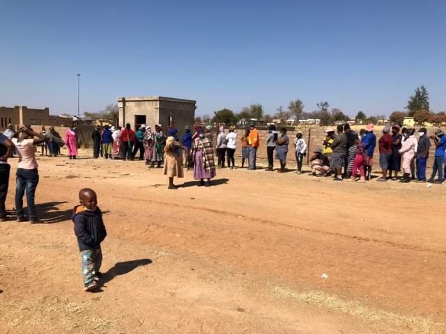 Food parcels for South Africans in need