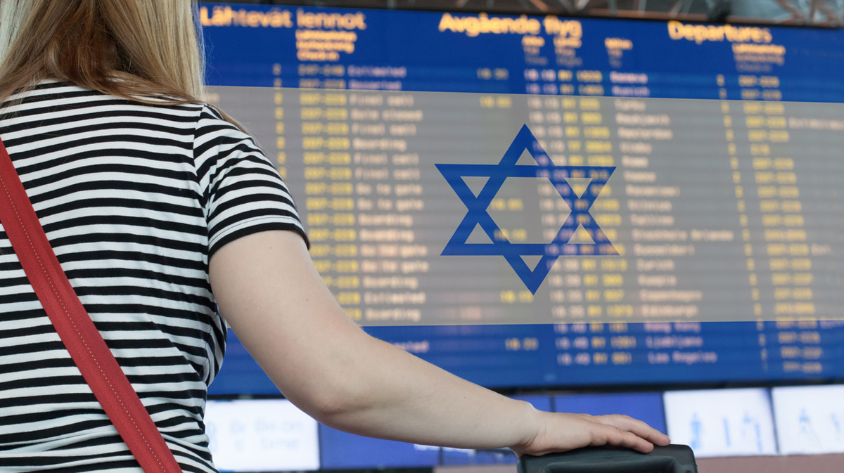 Israel Bans Flights from South Africa, UK and Denmark Because of New Strain