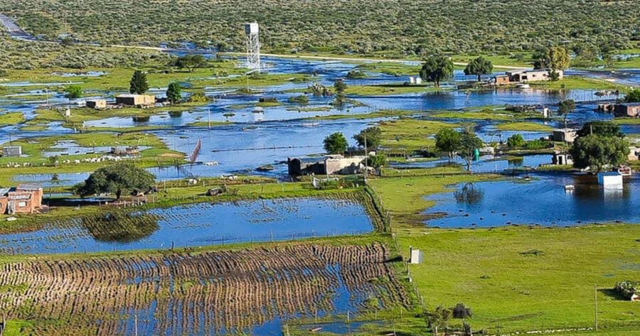 Northern-Cape-villages-cut-off-floods