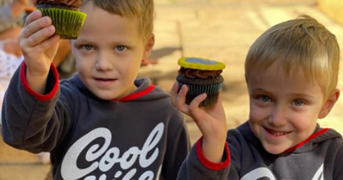 Deon with his twin brother, Karl, on their 5th birthday.