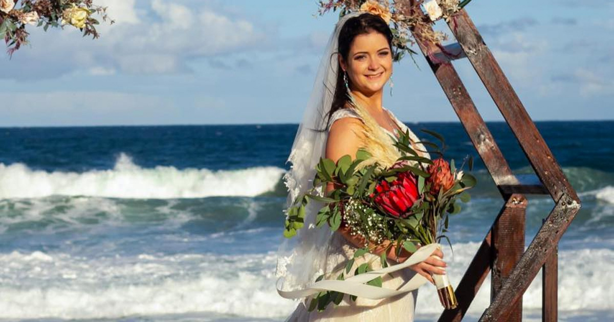 When A Bride Stops at a Petrol Station in South Africa for the Loo