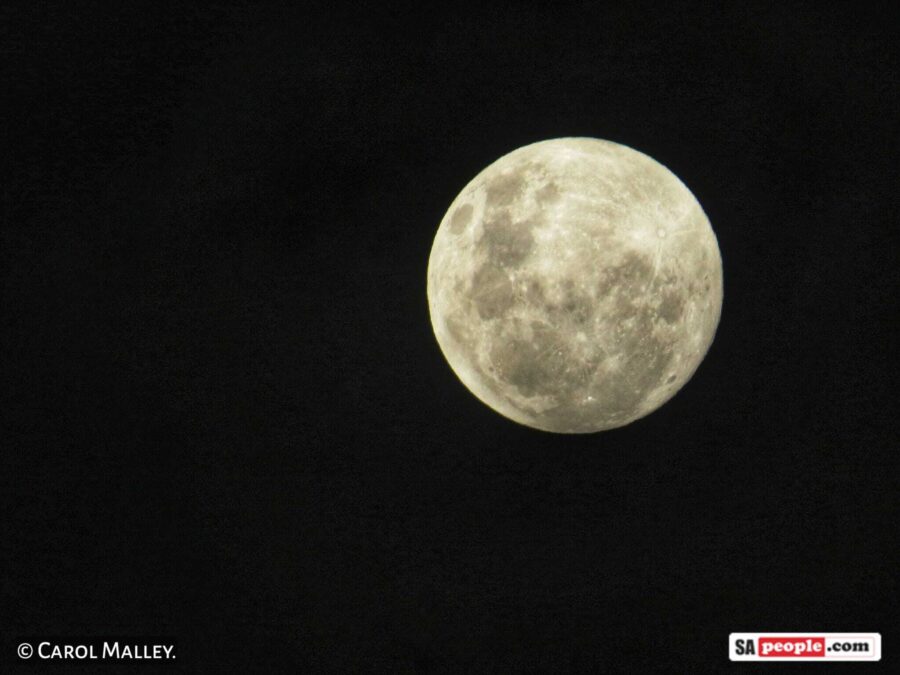 penumbral lunar eclipse. Full moon