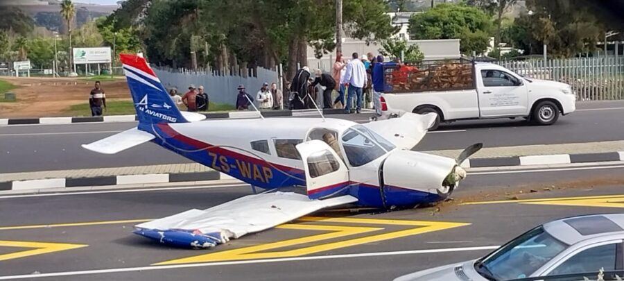 Light Aircraft Makes Daring Emergency Landing on Cape Winelands Road