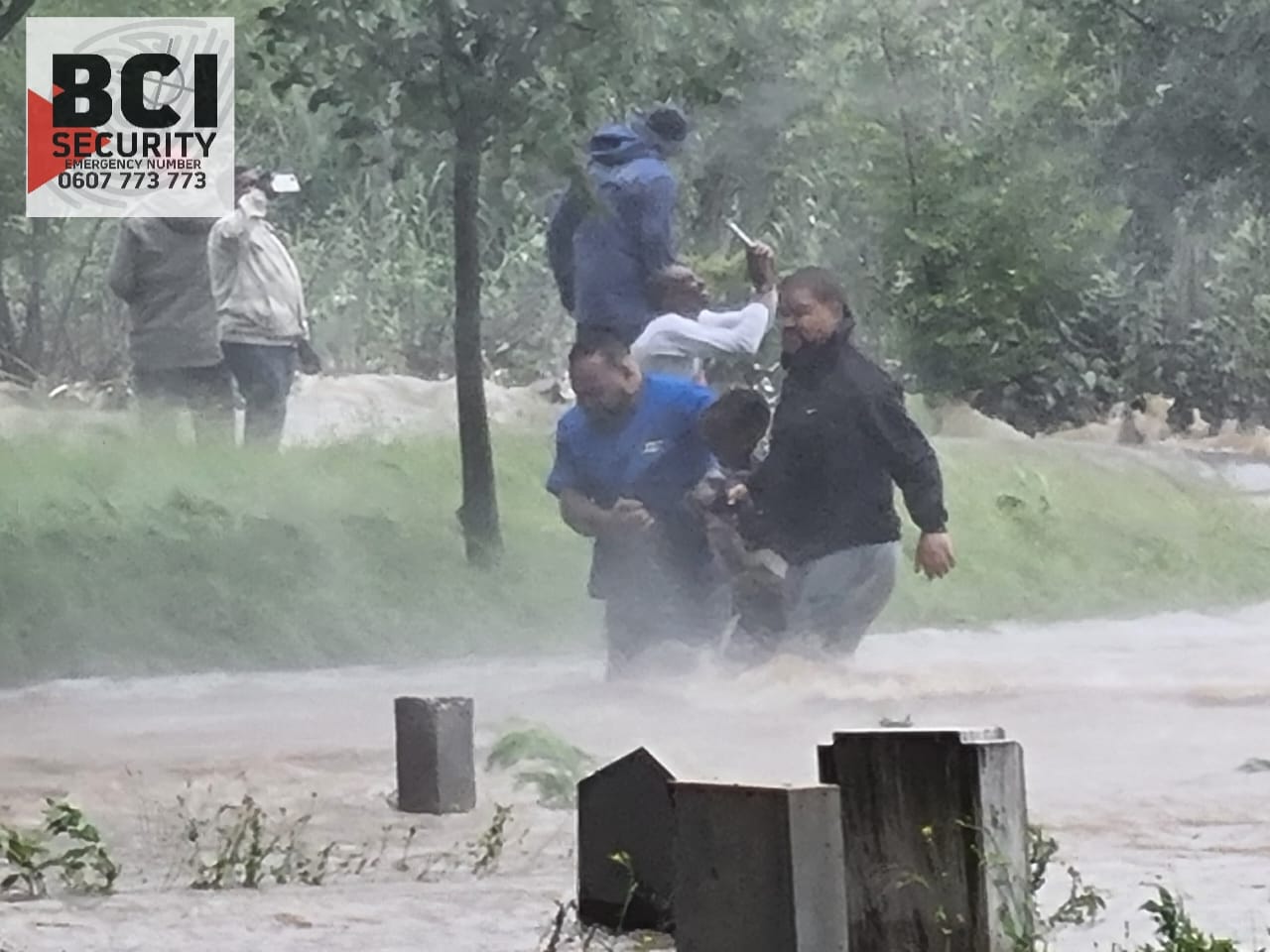 Joburg Floods Heroes Rally To The Rescue As Heavy Rains Devastate