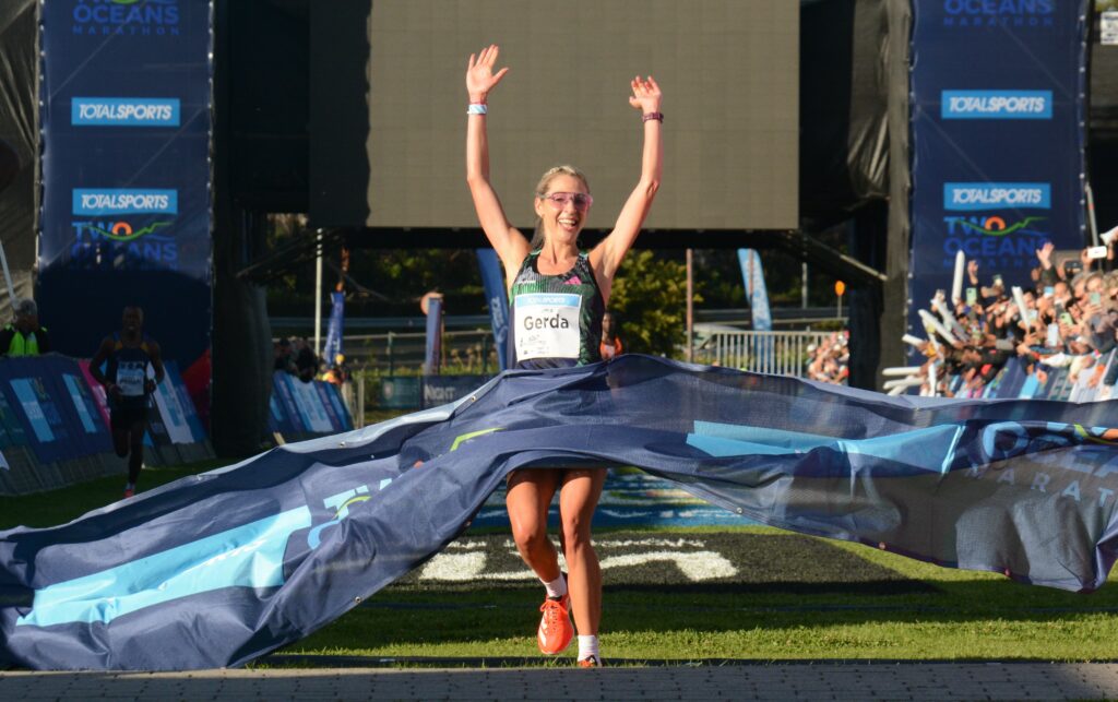 Gerda Steyn wins Women’s Two Oceans Marathon