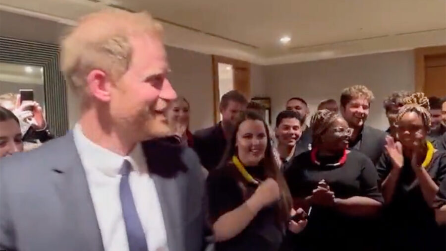 Prince Harry tells Stellenbosch choir to "keep spreading the love"