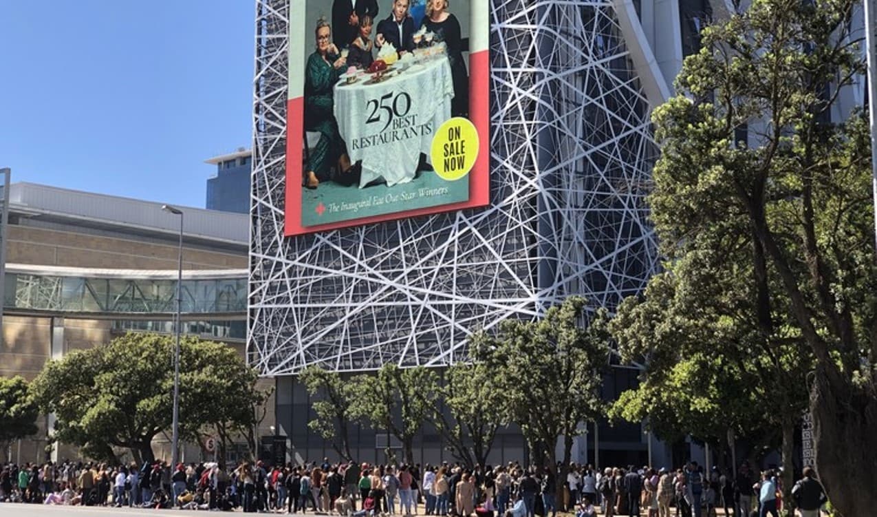 Hundreds queue in Cape Town city centre in hope of a job