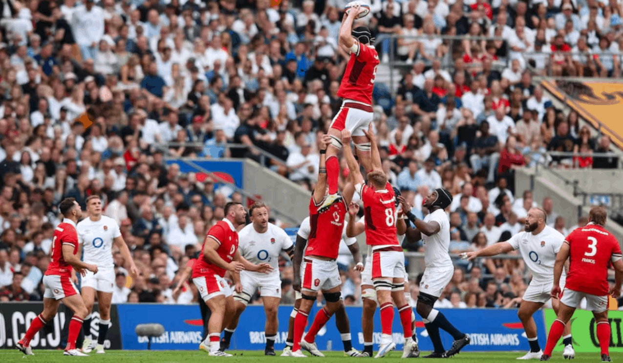 Gareth Anscombe Shines as Wales Thrashes Australia 40-6 in Rugby World Cup