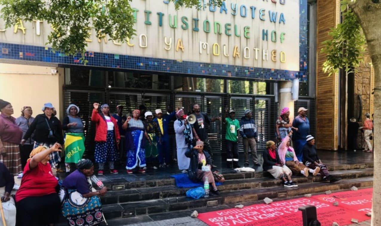 Khulumani pensioners sleep outside Constitutional Court