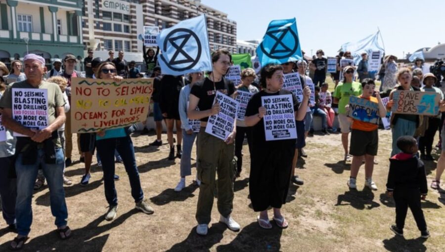 Picket against fossil fuels at Muizenberg beach