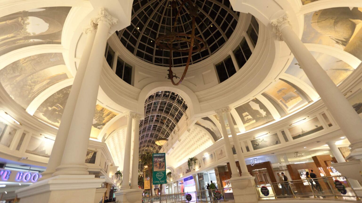 The 10 largest shopping malls in South Africa - where are they? - SA People