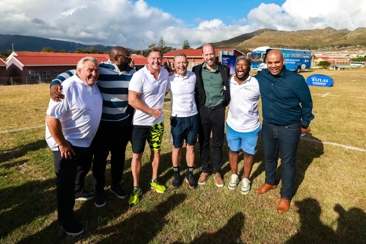 Prince William played rugby with students - and met several Springbok greats - on his visit to South Africa for his Earthshot Prize awards.