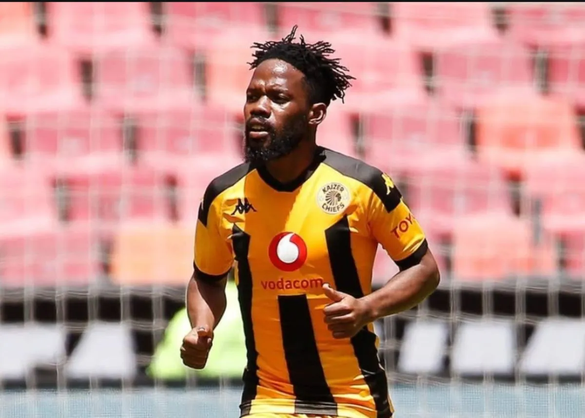 Mduduzi Mdantsane in action for Kaizer Chiefs at the Nelson Mandela Stadium.