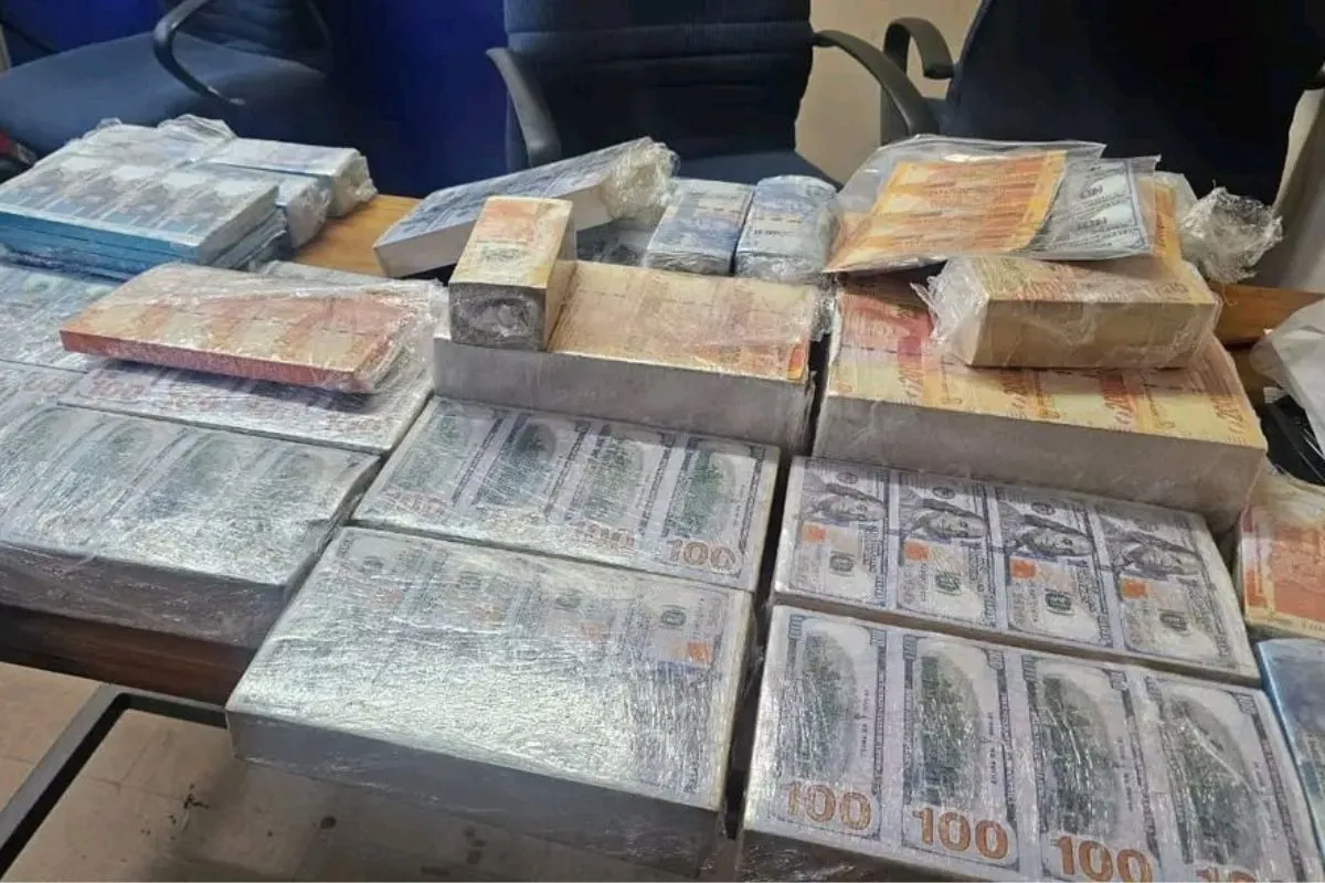 Printing fake money