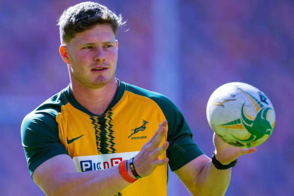 Springbok coach Rassie Erasmus has made seven changes to his team to face the All Blacks in Wellington on Saturday.