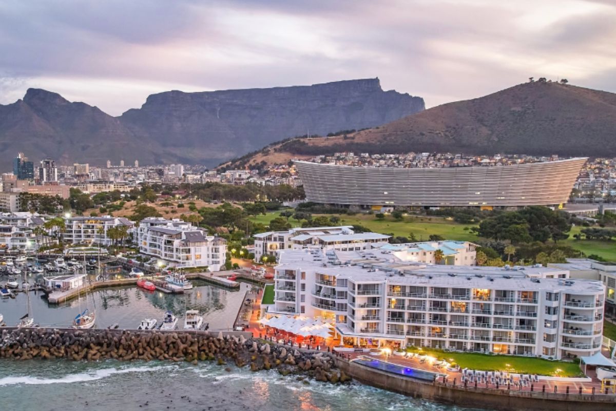 Image of Cape Town with Table Mountain and the DHL Stadium in the background