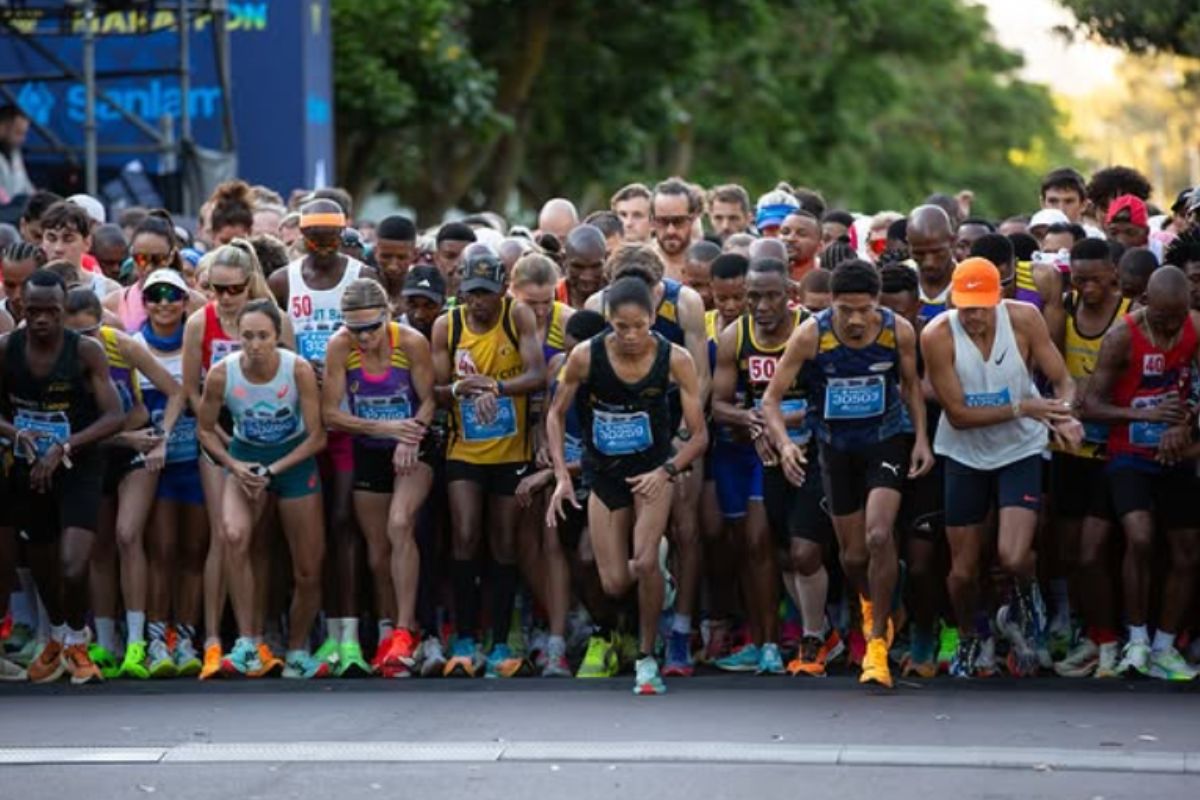 Image of starting line at the Cape Town marathon